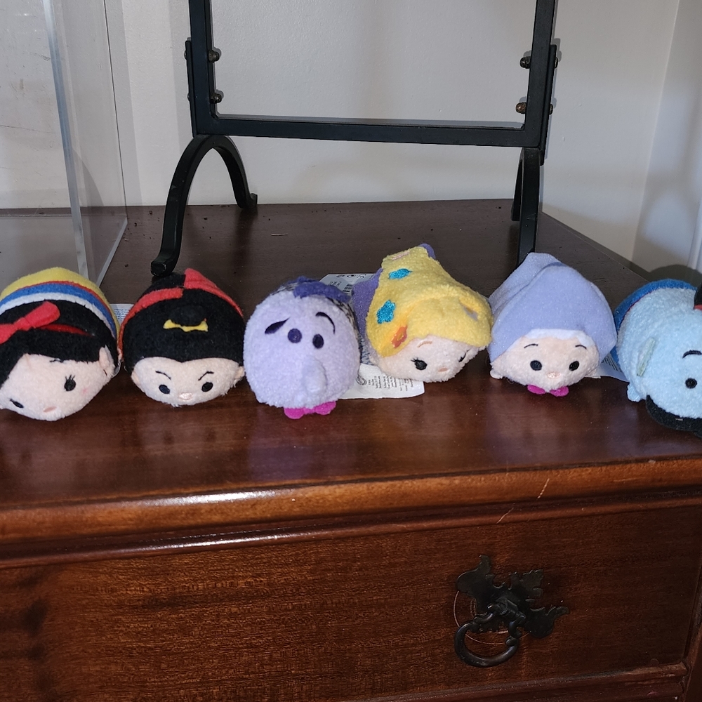 EASTER!! Disney Tsum Tsum Plush Characters, Lot of 6